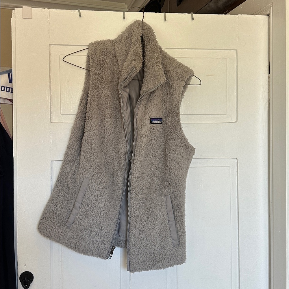Patagonia Women's Light Gray Sherpa Fleece Vest